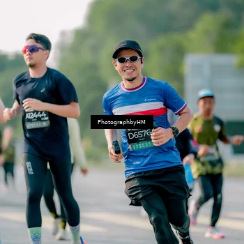 Runner Photo 6419502