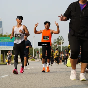 Runner Photo 6419564