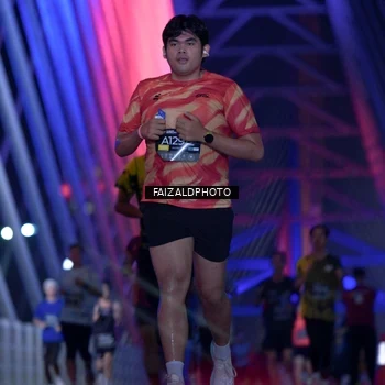 Runner Photo 6419587