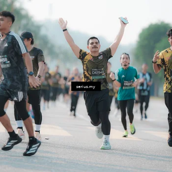 Runner Photo 6419611