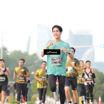 Runner Photo 6419612