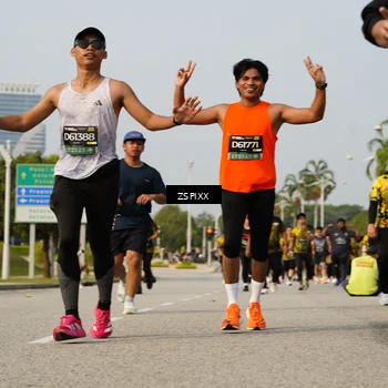 Runner Photo 6419624