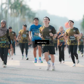 Runner Photo 6419675