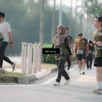 Runner Photo 6419715