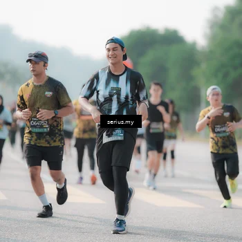 Runner Photo 6419716