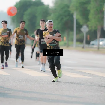 Runner Photo 6419725