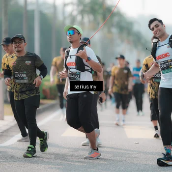Runner Photo 6419896