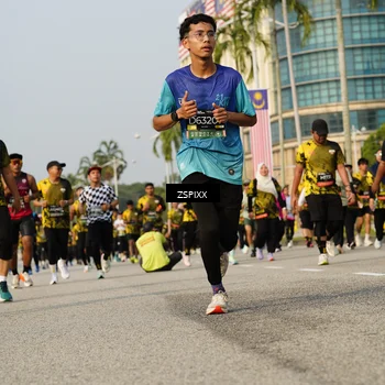 Runner Photo 6419916