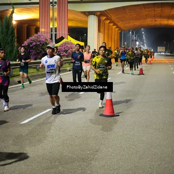 Runner Photo 6420009