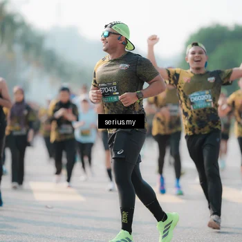 Runner Photo 6420043