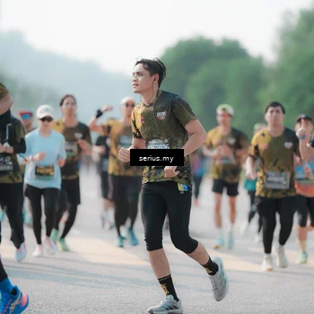 Runner Photo 6420080