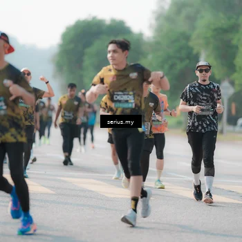 Runner Photo 6420081