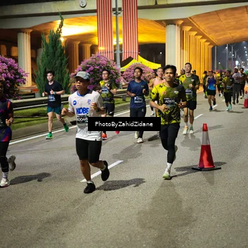 Runner Photo 6420089