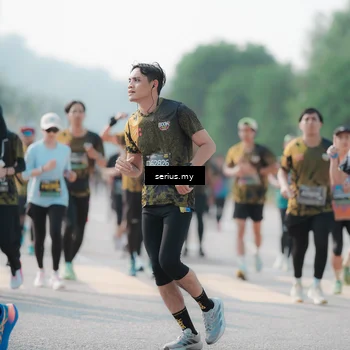 Runner Photo 6420092