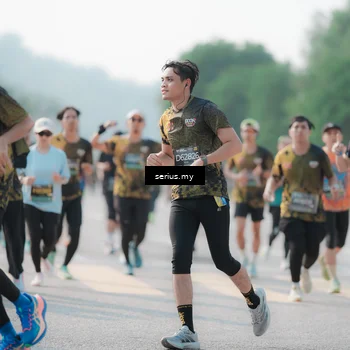 Runner Photo 6420101