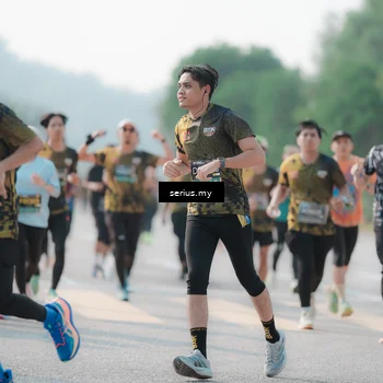 Runner Photo 6420102
