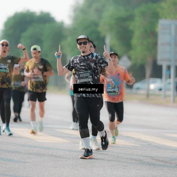 Runner Photo 6420103