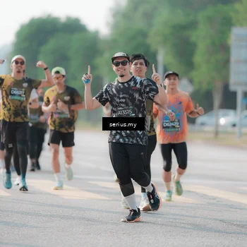 Runner Photo 6420105