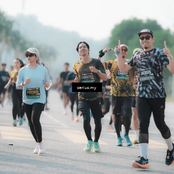 Runner Photo 6420110