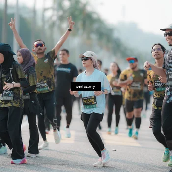 Runner Photo 6420121