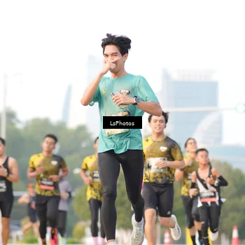 Runner Photo 6420125
