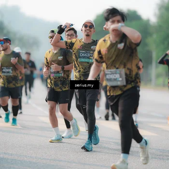 Runner Photo 6420135
