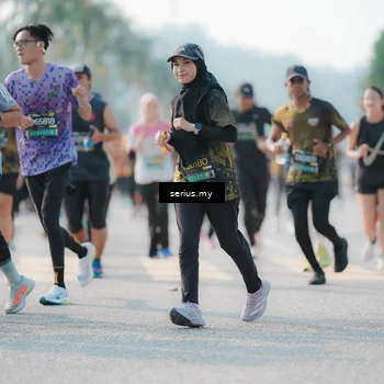 Runner Photo 6420170