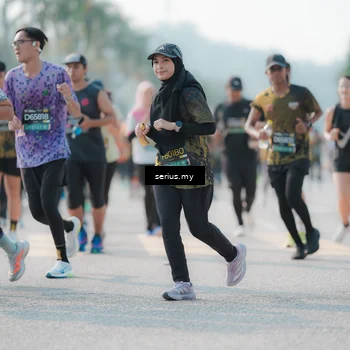 Runner Photo 6420174