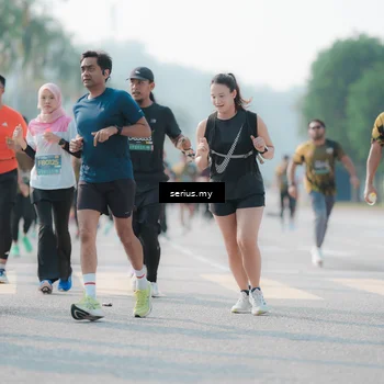Runner Photo 6420195