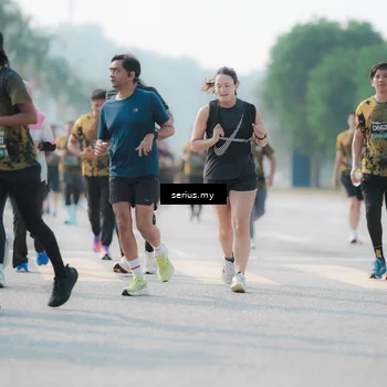 Runner Photo 6420197