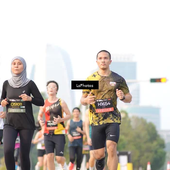Runner Photo 6420203