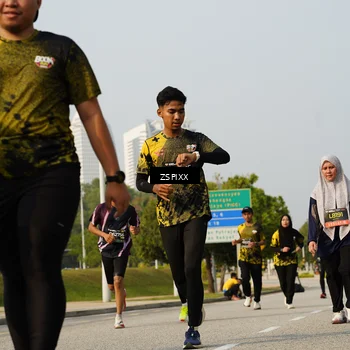 Runner Photo 6420225