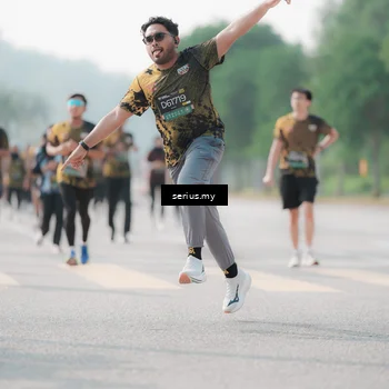 Runner Photo 6420246