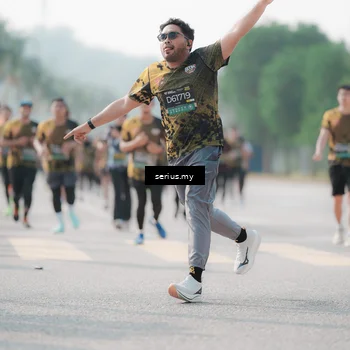 Runner Photo 6420251