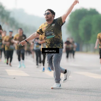 Runner Photo 6420252