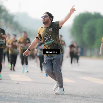 Runner Photo 6420254