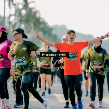 Runner Photo 6420267