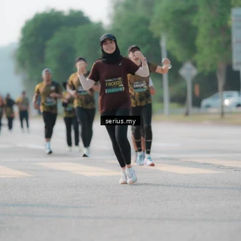 Runner Photo 6420280