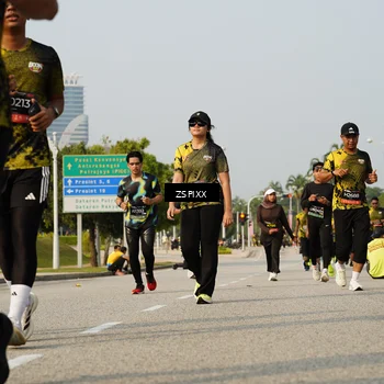 Runner Photo 6420283