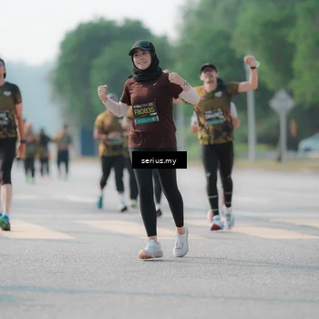 Runner Photo 6420295
