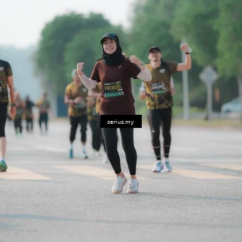 Runner Photo 6420298