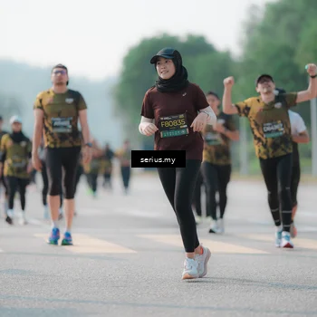 Runner Photo 6420299