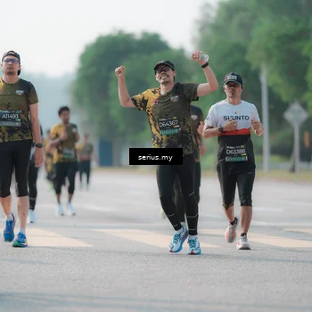 Runner Photo 6420320
