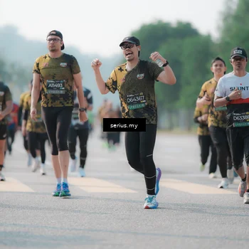 Runner Photo 6420330
