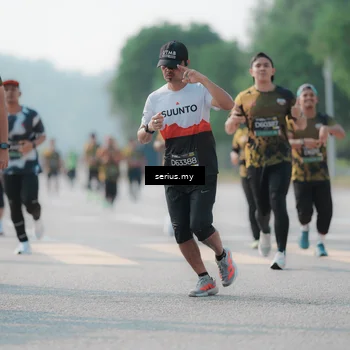 Runner Photo 6420349