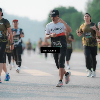 Runner Photo 6420364