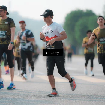 Runner Photo 6420371