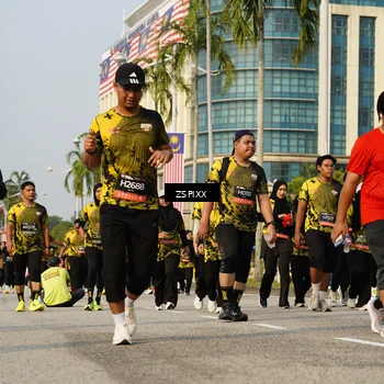 Runner Photo 6420385