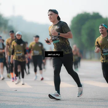 Runner Photo 6420390