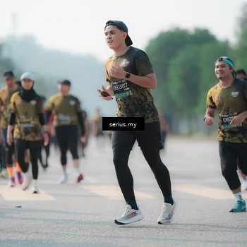 Runner Photo 6420407